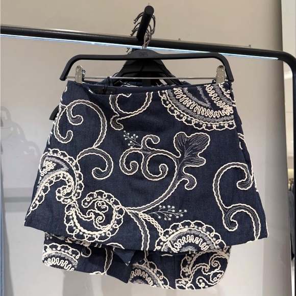 Zara Pants - NWT | Zara Blue Skort w White Embroidery | SZ M